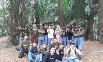 Kegiatan praktikum pengukuran pohon di Cangkurawok 