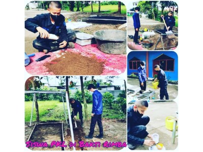 Ilmu berada ditempat mereka yang mau belajar. Salut untuk ketekunan dan semangatnya!