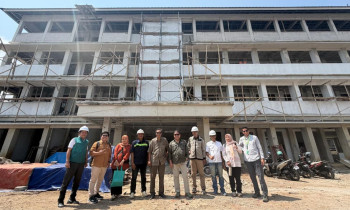 Menuju Babak baru! Pembangunan gedung menyentuh 74,71%, on the track. Seperti pohon yang terus bertembuh, fondasi masa depan pendidikan kehutanan kita semakin kokoh.