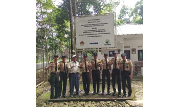 17 Desember 2025 Pagi mengantar Siswa PKL di Hutan Penelitian Meranti Gn Dahu, diterima oleh Ibu Anggi dan Pak Wahyu